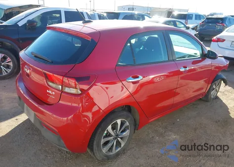 2023 Kia Rio 5-Door S z USA, uszkodzony, nr VIN 3KPA25AD8PE612543